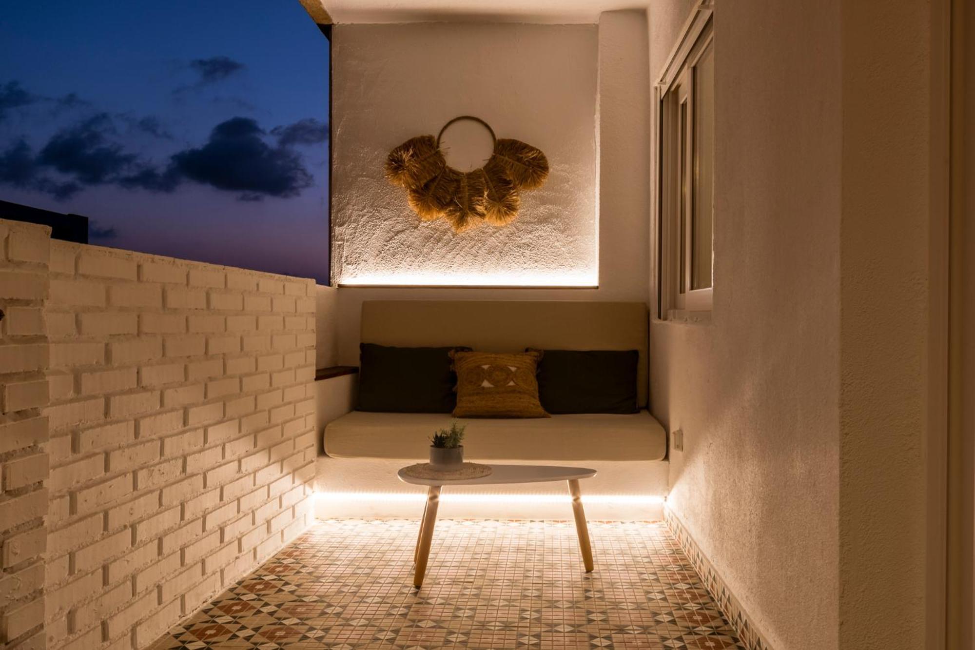 K-Nat By Nuka Homes Platja de Larenal Exterior photo